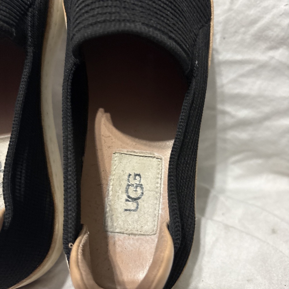 UGG Solid Black Fabric W/ Leather Trim Slip On Casual Shoes US Size 7.5 Women - Picture 8 of 10